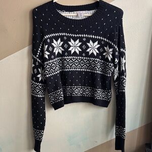 Sincerely Jules Black and White Snowflake Sweater